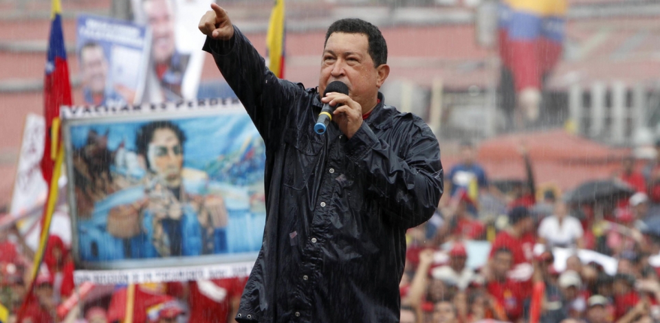 Un Chávez inusualmente contenido cerró la campaña de su elección más difícil